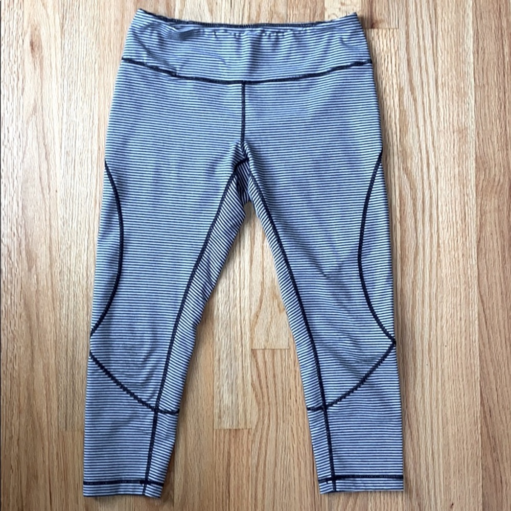 Zella mid-rise cropped leggings